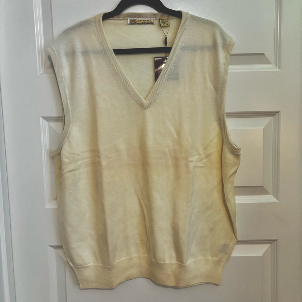 Joey Rodolfo 1879 Cream Sleeveless V-Neck Sweater